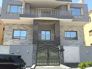 Separate Villa For sale in Southern 90th St., 90th Street, 1000 sqm
