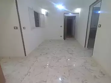 شقق للبيع في شارع جمال عبد الناصر، المندرة، 135 متر