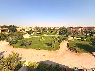 فلل للبيع في مكسيم ريزيدنس، كمبوند بمدينة الشروق، 420 متر