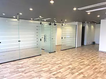 Co-working space For rent in Northern 90th St., 90th Street, 123 sqm