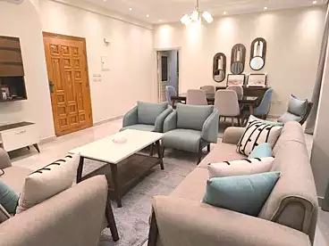 شقق مفروشة للإيجار في احمد عكاشة، شارع د، 200 متر