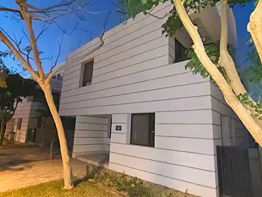 بيتش هاوس للبيع في كمبوند مكاني - المنصور، كمبوند بالقطامية، 456 متر