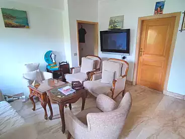 فلل للإيجار في شارع يوسف السباعي، المرحله الأولى، 450 متر