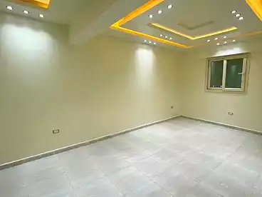 روف للبيع في شارع الطيار، البيطاش، 250 متر
