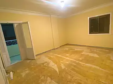 Private للبيع في شارع صقر قريش، شيراتون، 120 متر