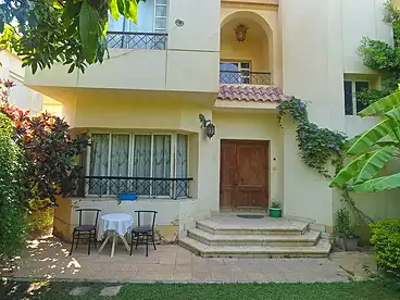 Villas For rent in Ahmed Rami St., Phase 1, 200 sqm