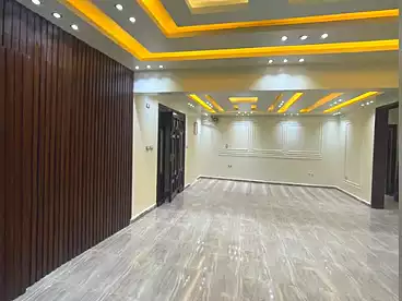 روف للبيع في شارع الطيار، البيطاش، 250 متر