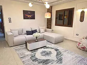 شقق مفروشة للبيع في حي القضاة، الأحياء، 200 متر