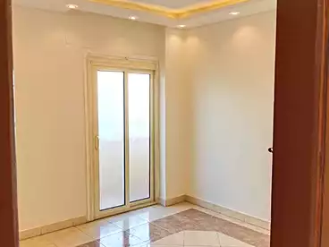 عقارات للبيع في شارع ايران، الدقي، 140 متر
