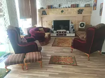 Properties For rent in Southern 90th St., 90th Street, 250 sqm