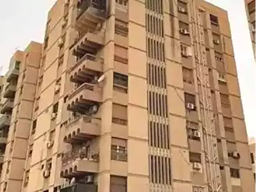 Building For sale in El Abbasiya, Greater Cairo, 290 sqm