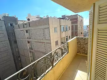 Apartments For rent in El-Nasr St., Smouha, 130 sqm