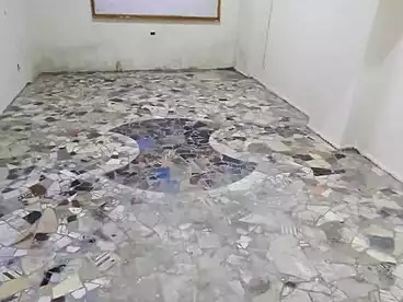 Commercial For sale in Omar Lotfy St, El Chatby, 315 sqm
