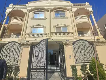 Apartments For sale in El Kornfol 8, El Kornfol, 220 sqm