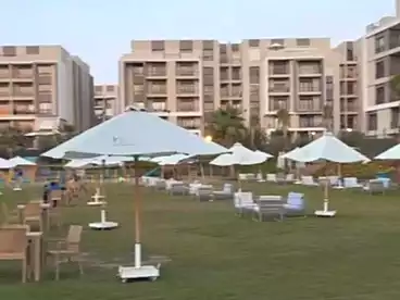 Apartments For sale in Fifth Square Mall - Al Marasem, Compounds in New Cairo, 144 sqm