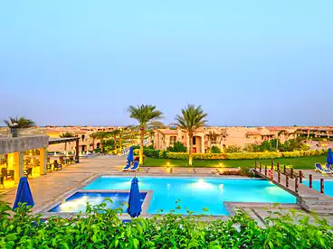 شاليهات للبيع في لافيستا 7، منتجعات العين السخنه، 145 متر