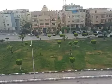في يوسف نصر الدين، شارع الشهيد، 325 متر