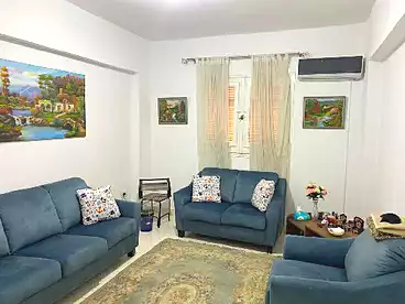 عقارات للإيجار في شارع حسان بن ثابت، جنوب الاكاديميه (د)، 200 متر