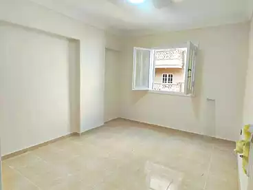 شقق للبيع في شارع خليل حماده، سيدي بشر بحري، 125 متر