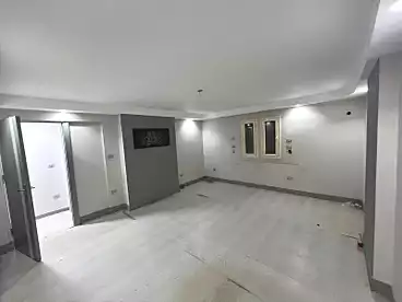 Offices For rent in El Nozha St., Ard El Golf, 250 sqm