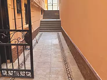 Duplex For rent in Northern 90th St., 90th Street, 300 sqm