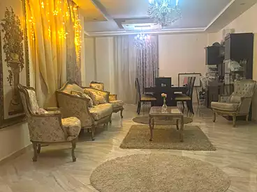 في ابو الهول 1، جاردينيا هايتس - أبو الهول، 200 متر