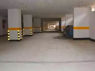 جراج للبيع في البيطاش، العجمي، 890 متر