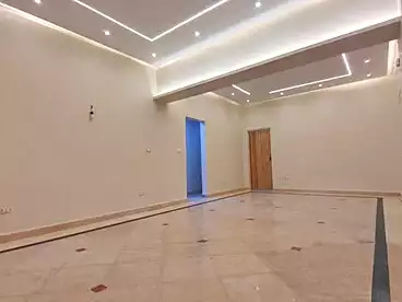إداري للإيجار في المنطقة الأولى، مدينة نصر، 150 متر