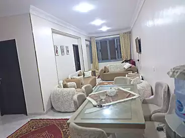 Apartments For sale in El Shareaa El Gadid St., Shubra El Khaima, 120 sqm