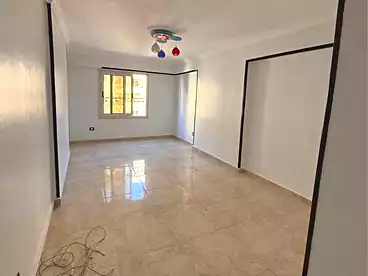 شقق للبيع في شارع جمال عبد الناصر، المندرة، 165 متر