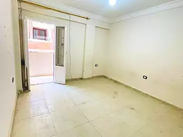 عقارات للبيع في شارع 14، السيوف قبلي، 65 متر