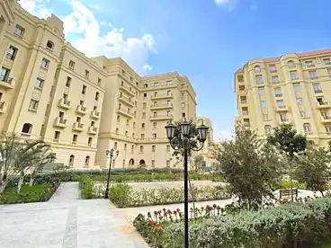 شقق للبيع في كمبوند مايان - اس تي ام، كمبوند بالتجمع الخامس، 127 متر