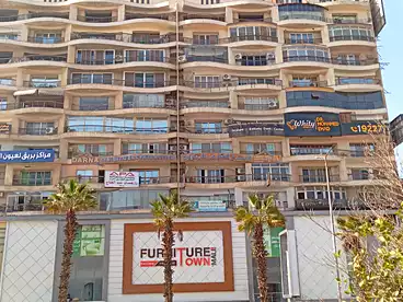 Corporate Branch For sale in Hassan El Maamoun St., Nasr City, 350 sqm