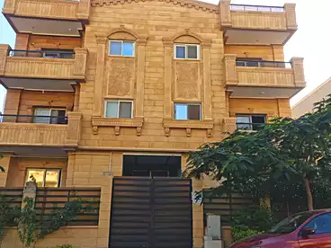 Apartments For sale in Fourth Neighborhood, El Obour, 200 sqm