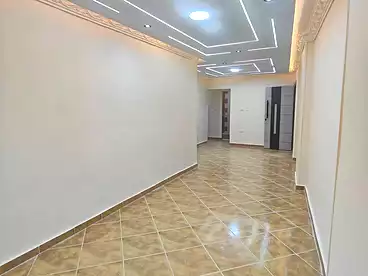 Apartments For sale in Gamal Abdel Nasser St., Miami, 125 sqm