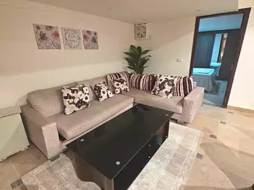 عقارات للإيجار في شارع سليمان عزبي، النرجس 3، 200 متر