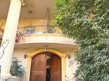 فلل للبيع في شارع حورس، حدائق الأهرام، 1400 متر