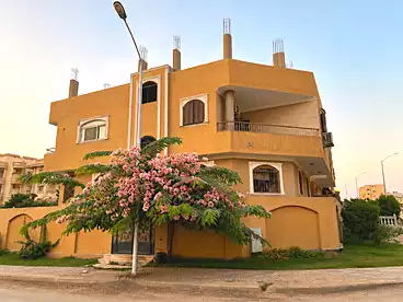 Separate Villa For sale in Neighbourhood 10, 15th of May, 220 sqm