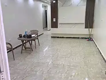 شقق للإيجار في شارع الشهيد احمد حمدي، الطوابق، 130 متر