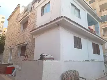 فلل للبيع في شارع الاصدقاء، الهانوفيل، 465 متر