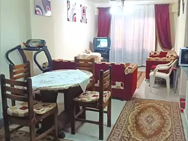 شقق للبيع في شارع الاربعين، بيانكي، 100 متر
