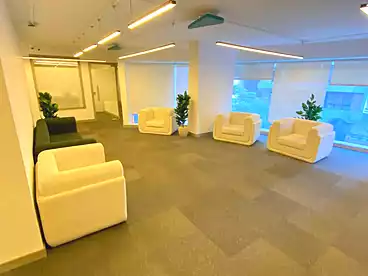 مقر إداري للإيجار في شارع 206، دجلة، 360 متر