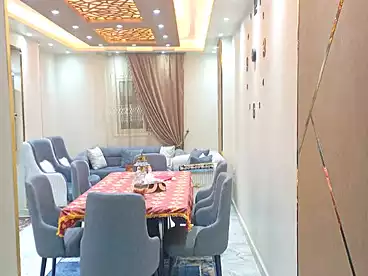 عقارات للبيع في شارع الشهيد احمد حمدي، الطوابق، 100 متر