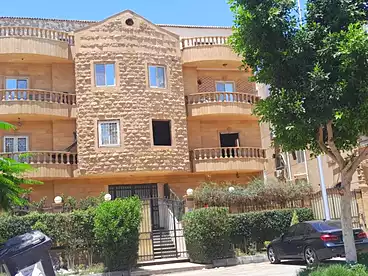 شقق للبيع في شارع سمير شحاتة، الياسمين 1، 230 متر