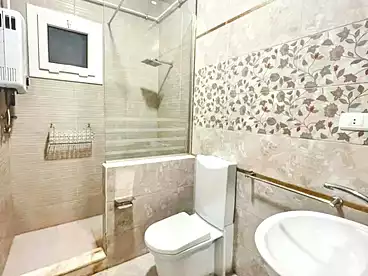 عقارات للإيجار في طريق الجيش، كامب شيزار، 130 متر