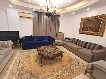 شقق مفروشة للإيجار في شارع محمد عثمان، شرق الأكاديمية، 200 متر