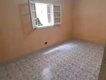عقارات للإيجار في المندرة، الاسكندرية، 120 متر