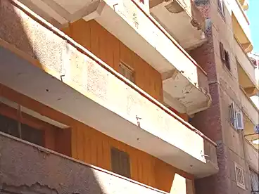 Building For sale in El Hanouvel, Al Agamy, 350 sqm