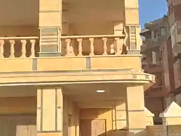 فلل للبيع في البيطاش، العجمي، 500 متر