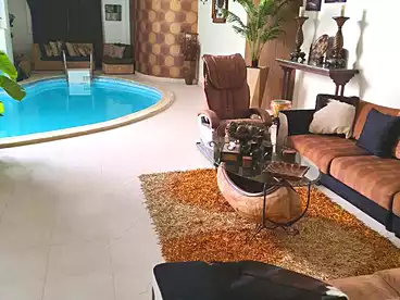 عقارات للبيع في شارع 9، الهضبة العليا، 600 متر